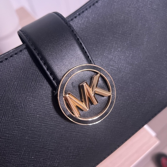 micheal kors shoulder bag - Picture 2 of 5